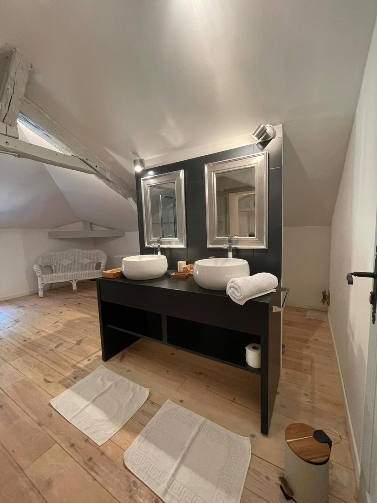 Chateau La Gineste - Castle And Vineyard Duravel エクステリア 写真